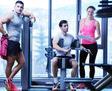 Observing Gym Etiquette While Waiting for Machines
